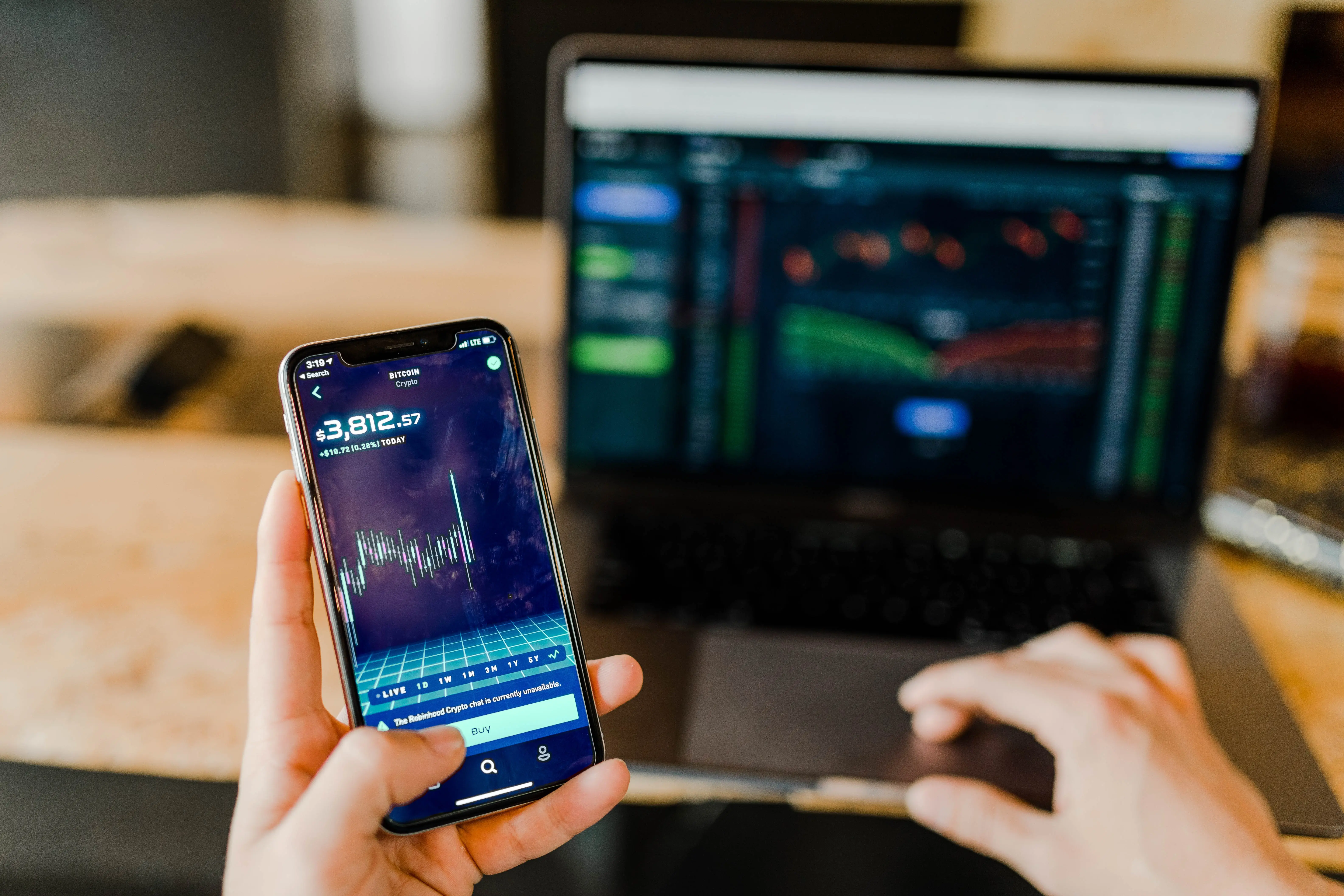 arbitrage trading in DeFi